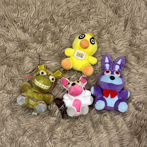 FNAF plushie bundle - Picture 1 of 3